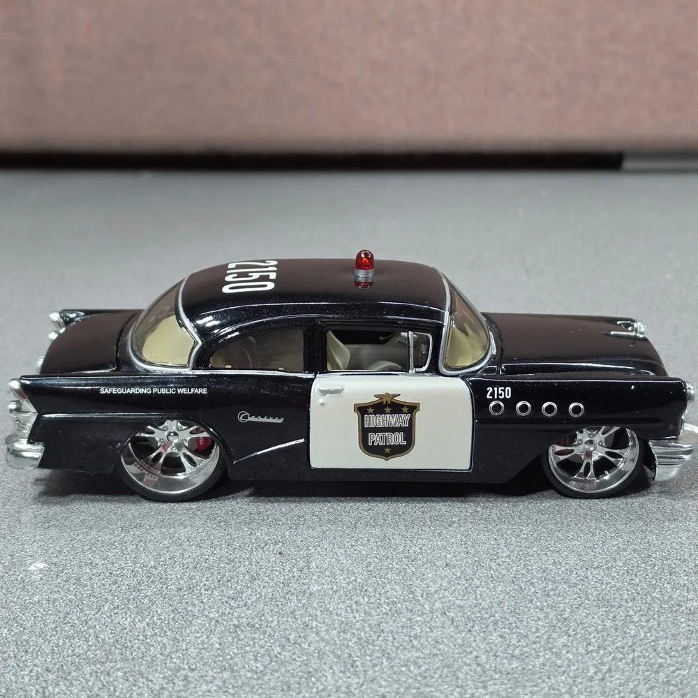 Maisto 1955 Buick Century Police Car 1/26 Black White Excellent Highway Patrol